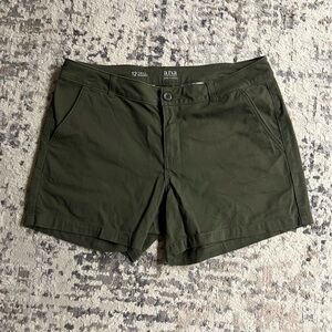 a.n.a Women's Olive Cargo Shorts